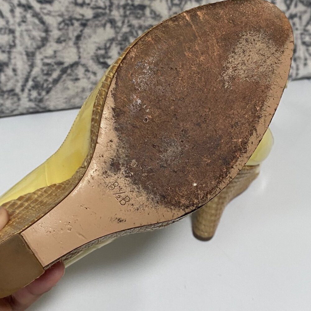 Gucci Horse-bit Patent Leather Ankle Strap Wedges in Pastel Yellow Size 8 1/2 - Picture 7 of 10